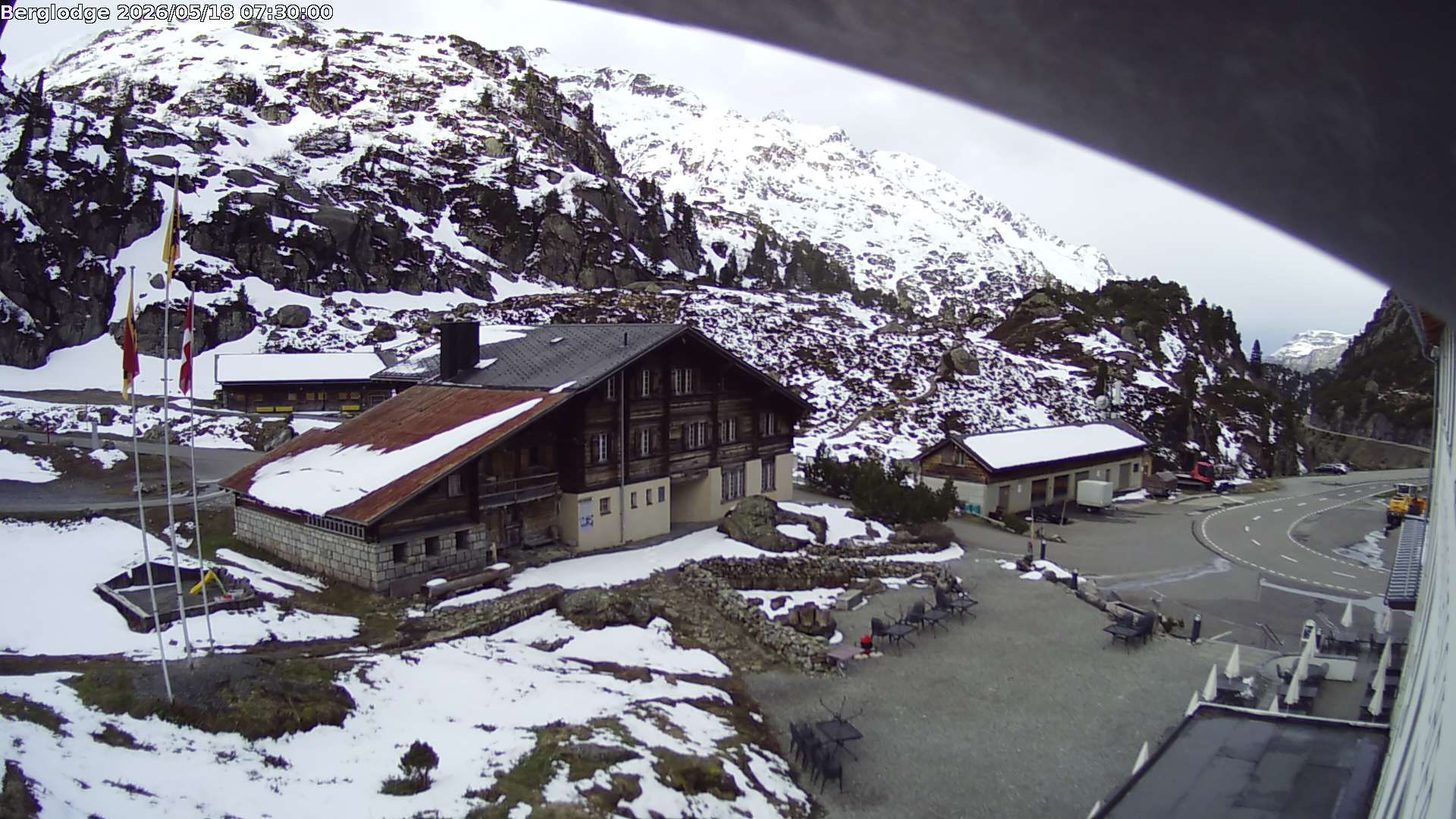 Innertkirchen › Südwesten: Hotel Steingletscher - Blick zur Steinalp Lodge und Giglistock
