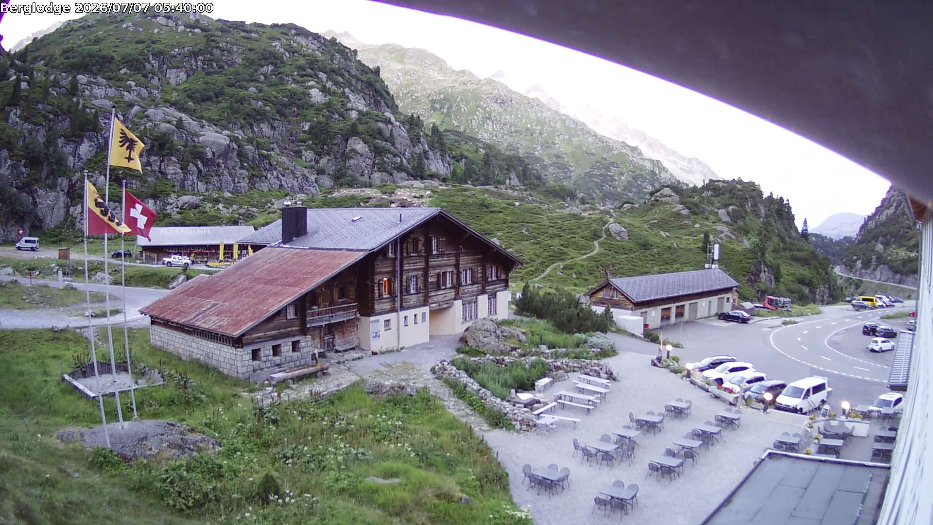 Innertkirchen › Südwesten: Hotel Steingletscher - Blick zur Steinalp Lodge und Giglistock