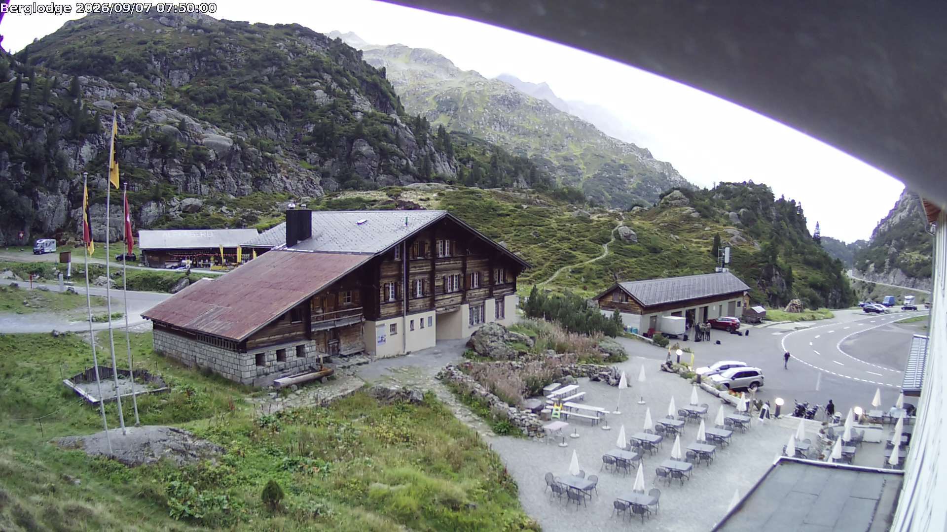 Innertkirchen › Südwesten: Hotel Steingletscher - Blick zur Steinalp Lodge und Giglistock