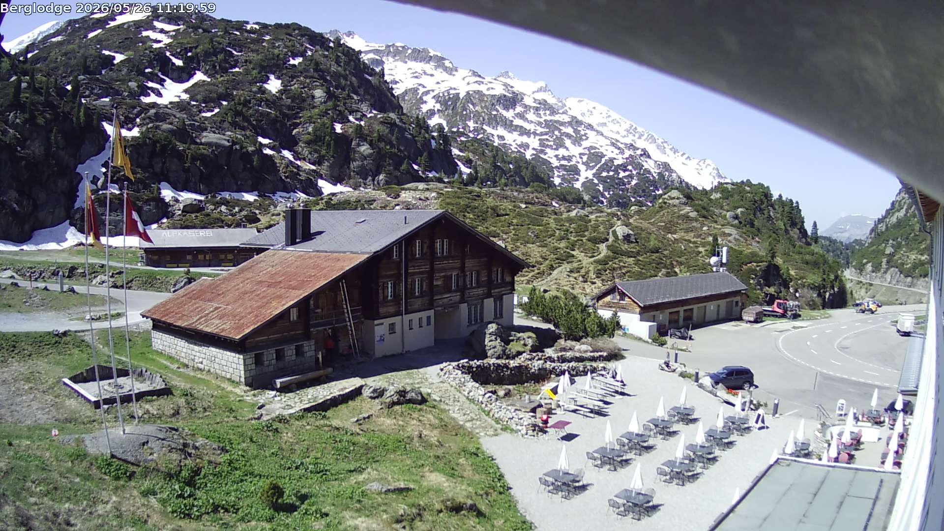 Innertkirchen › Südwesten: Hotel Steingletscher - Blick zur Steinalp Lodge und Giglistock