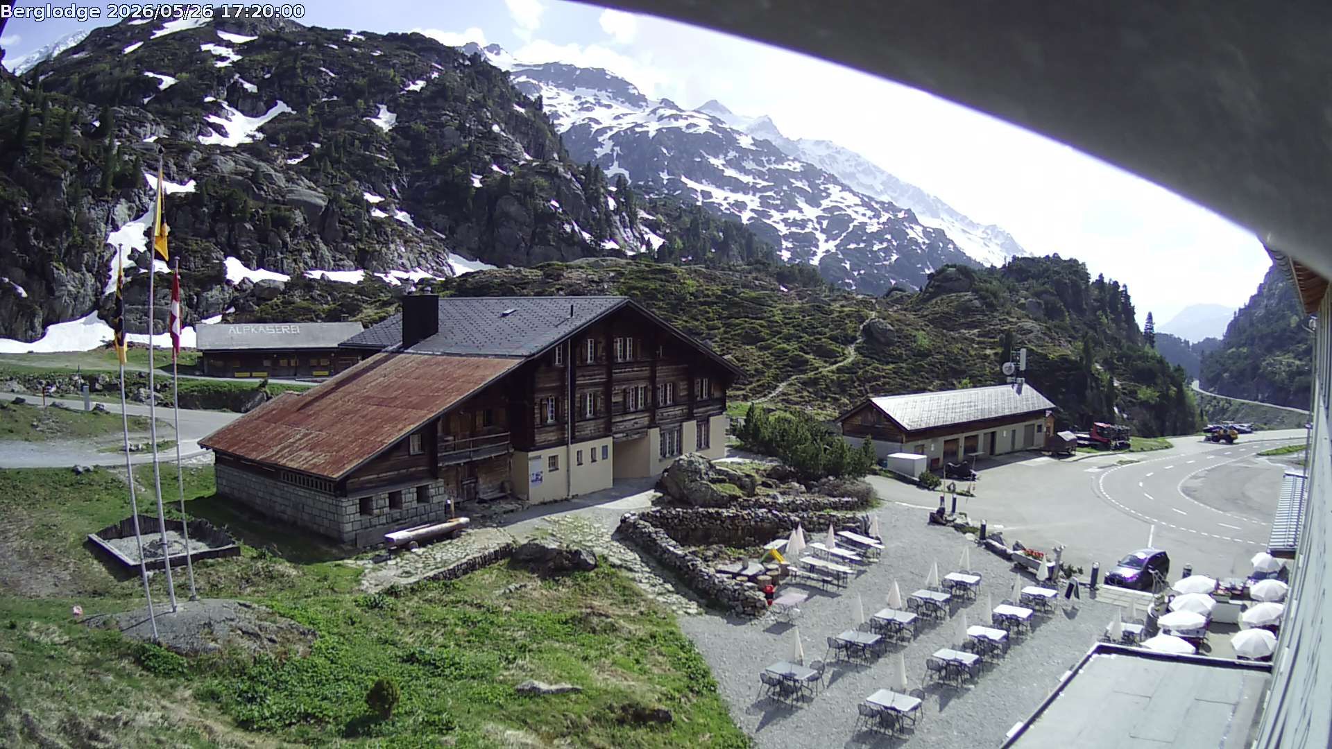 Innertkirchen › Südwesten: Hotel Steingletscher - Blick zur Steinalp Lodge und Giglistock
