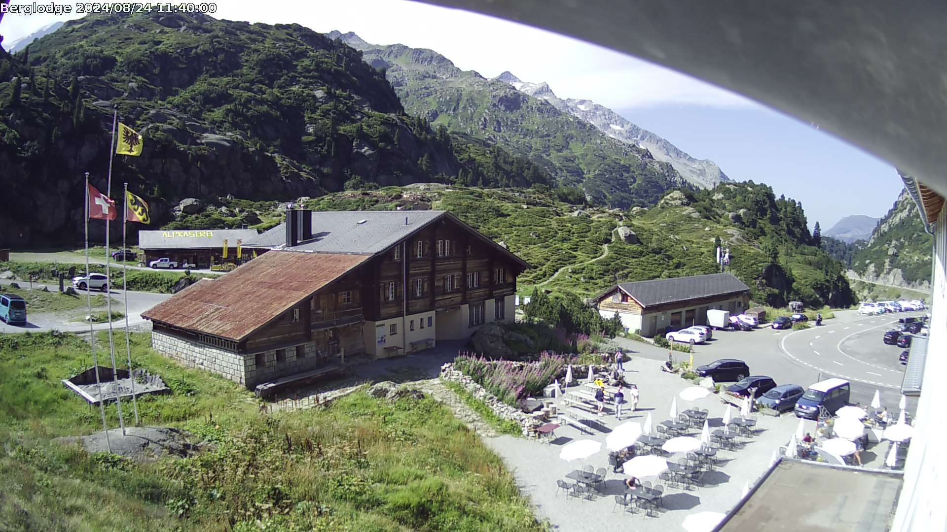 Innertkirchen: Hotel Steingletscher - Blick zur Steinalp Lodge und Giglistock