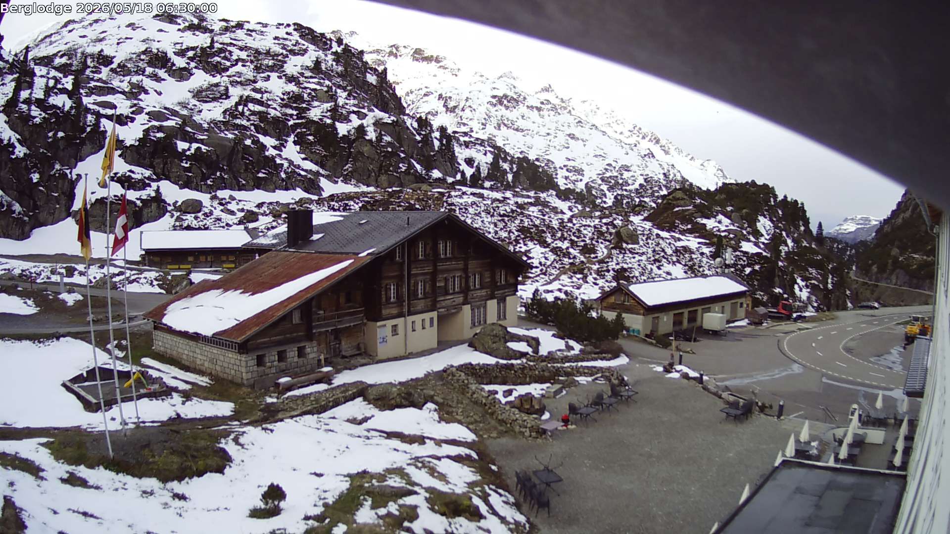 Innertkirchen › Südwesten: Hotel Steingletscher - Blick zur Steinalp Lodge und Giglistock