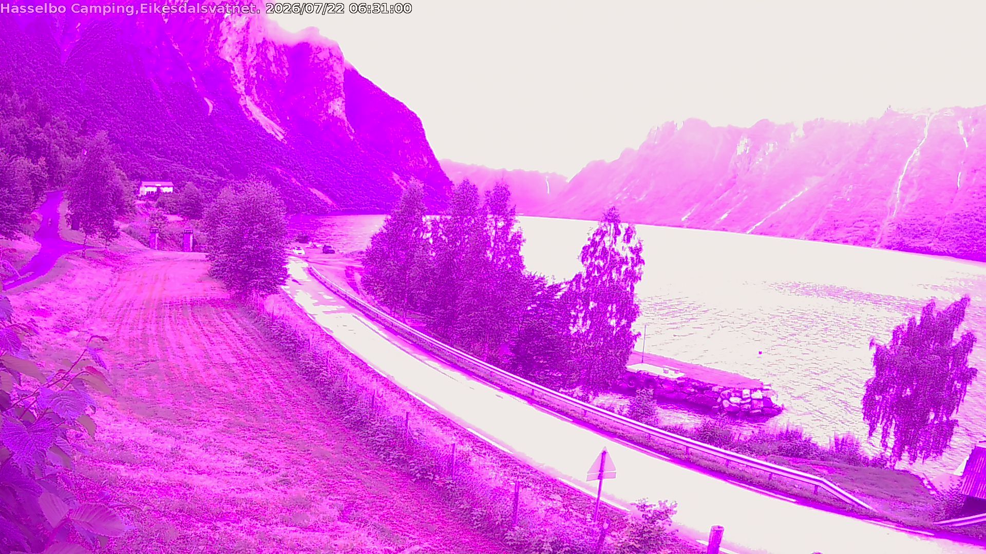 Traffic Cam Møre og Romsdal › South-West: Eikesdalsvatnet