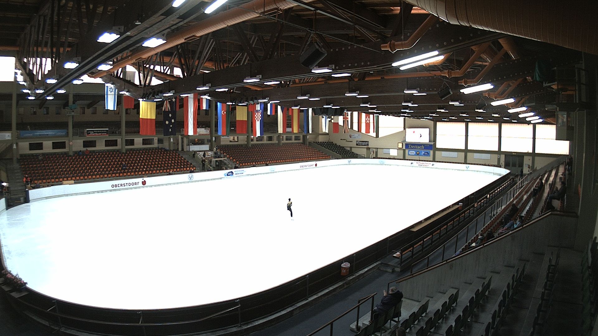 Traffic Cam Oberstdorf: Eissportzentrum