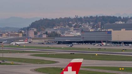 Kloten: Dock E Midfield