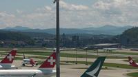 Ultima vista de la luz del día desde Zurich airport: Dock E Midfield