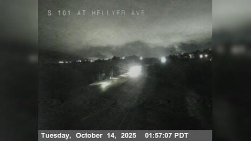 Traffic Cam Seven Trees › South: TVC67 -- US-101 : S101 at Hellyer Av