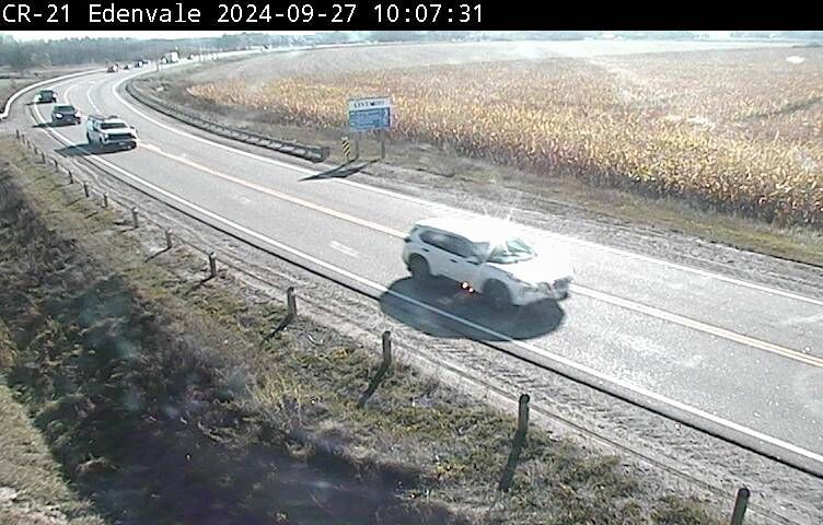 Traffic Cam Springwater: Highway 26 near Horseshoe Valley Rd