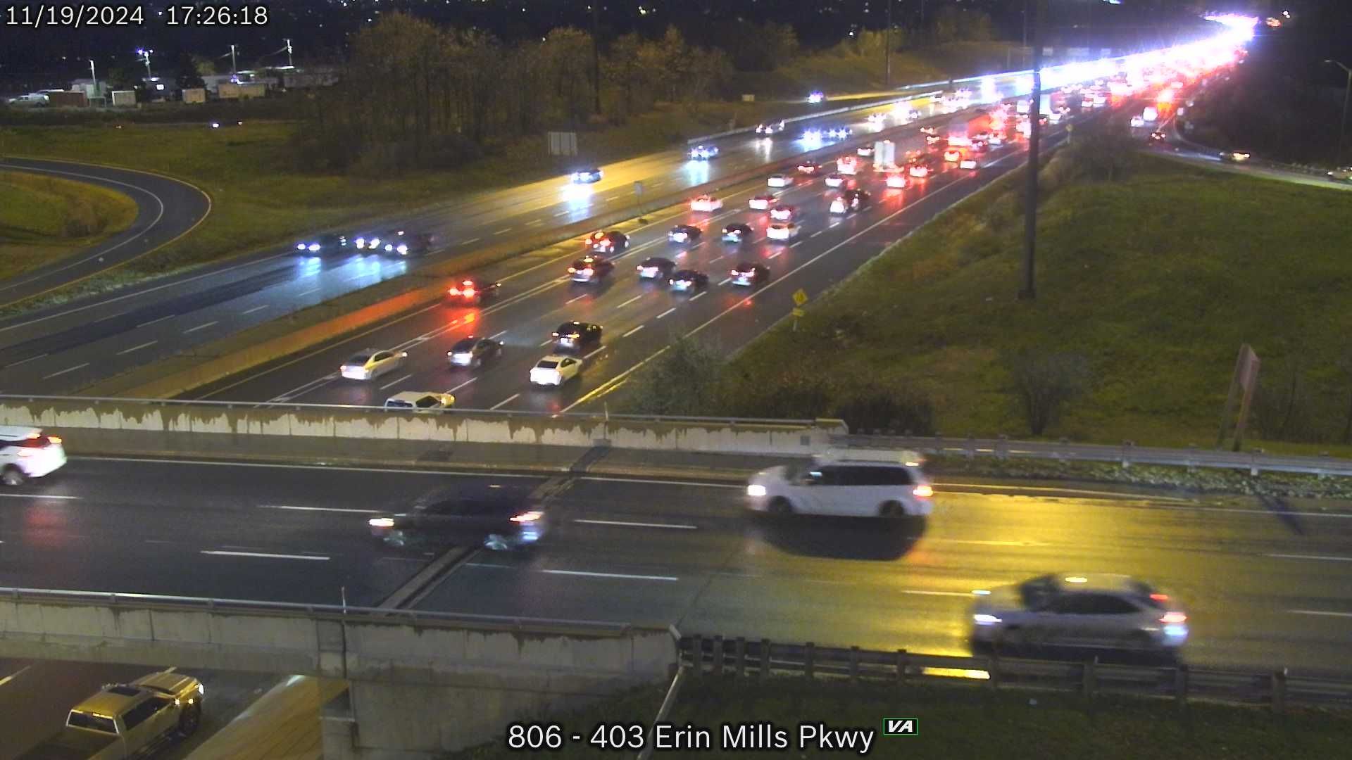 Traffic Cam Mississauga: Highway 403 near Erin Mills Parkway