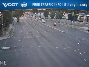 Traffic Cam Bailey's Crossroads: VA-7 - WB - Crossroads Center