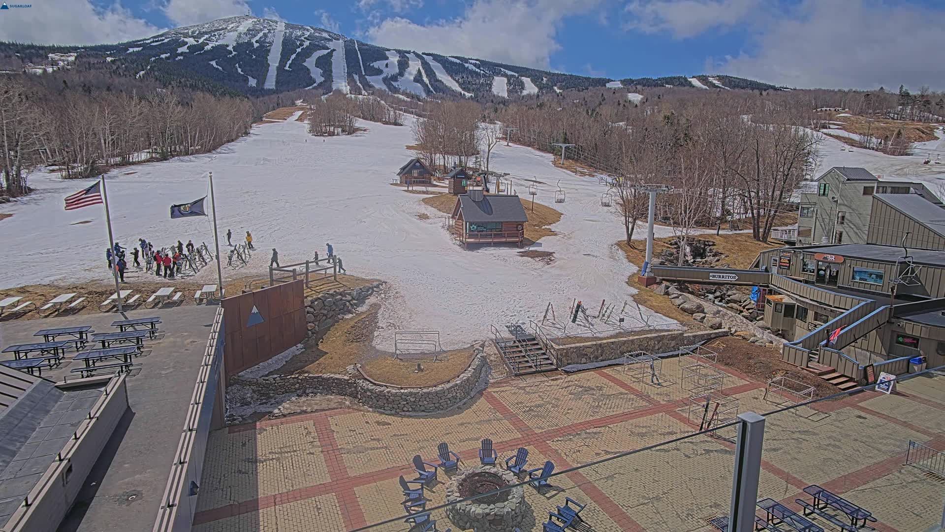 Traffic Cam Bigelow: Sugarloaf Mountain