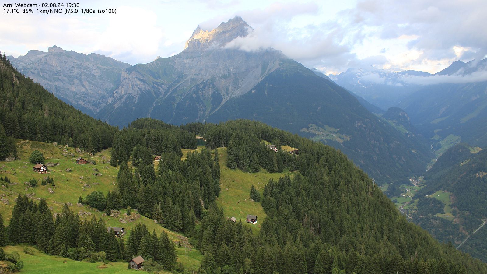 Gurtnellen › Nord-Ost: Arnisee - Bristen - Chli Windgällen - Rinderstock - Gross Windgällen - Maderanertal - Gross Düssi / Piz Git