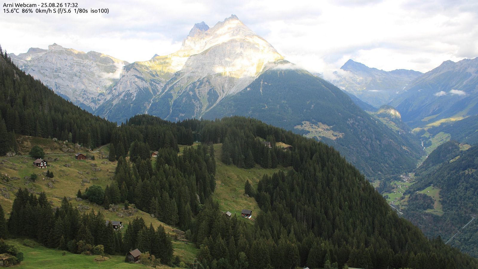 Gurtnellen › Nordosten: Arnisee - Bristen - Chli Windgällen - Rinderstock - Gross Windgällen - Maderanertal - Gross Düssi / Piz Git