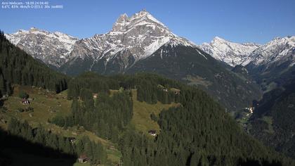 Gurtnellen › Nord-Ost: Arnisee - Bristen - Chli Windgällen - Rinderstock - Gross Windgällen - Maderanertal - Gross Düssi / Piz Git