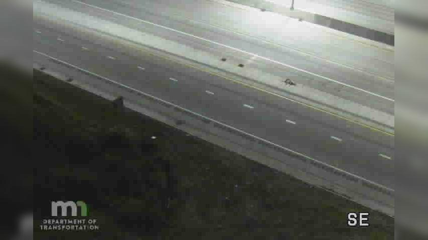 Traffic Cam Oakdale: I-694: I-94 WB E Jct I-494