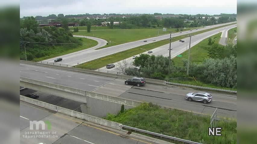 Traffic Cam Woodbury: I-94: I-94 EB @ Co Rd 13 (Inwood Av/Radio Dr)