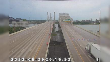 Traffic Cam Jeffersonville: I-65: 1-065-000-1-1 LINCOLN & KENNEDY BRIDGES