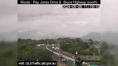 Daylight webcam view from Woree: Ray Jones Drive & Mulgrave Road Intersection (south)