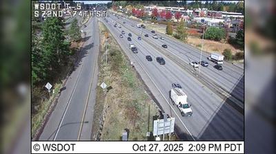 Lakewood Traffic with Scenic View Lakewood Traffic with Scenic View