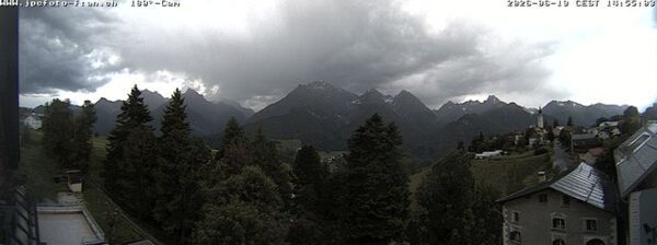 Fetan (Ftan): Castle of Tarasp