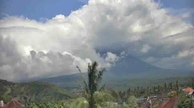Vue webcam de jour à partir de Telengis: Amed Beach Mount Agung Bali