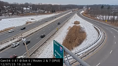 Traffic Cam Village of Menands › South: I-87 at Exit 6 - NY 7 and NY