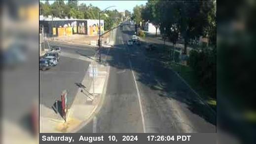 Traffic Cam Chico › West: Hwy 32 at Main St