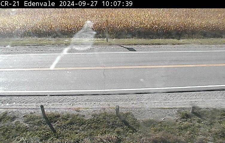 Traffic Cam Springwater: Highway 26 near Horseshoe Valley Rd
