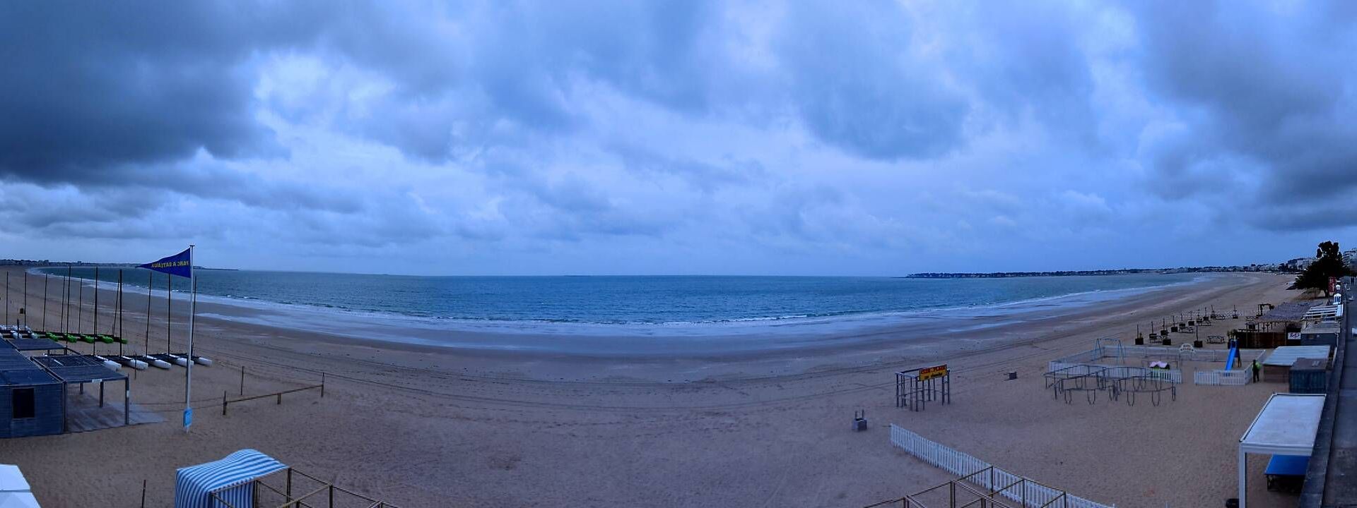 Webcams around Pont Mahé meteoblue