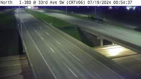 Traffic Cam Cedar Rapids: CR - I-380 @ 33rd Ave SW (06)