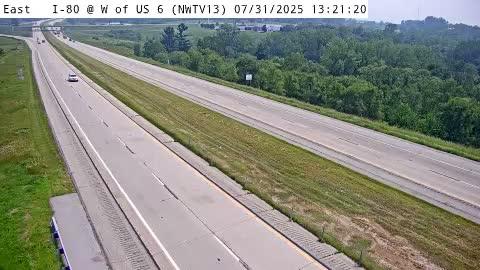 Traffic Cam Newton: NW - I-80 @ W of US 6 (13)