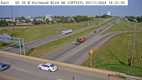 Traffic Cam Cedar Rapids: CR - US 30 @ Kirkwood Blvd SW (29)