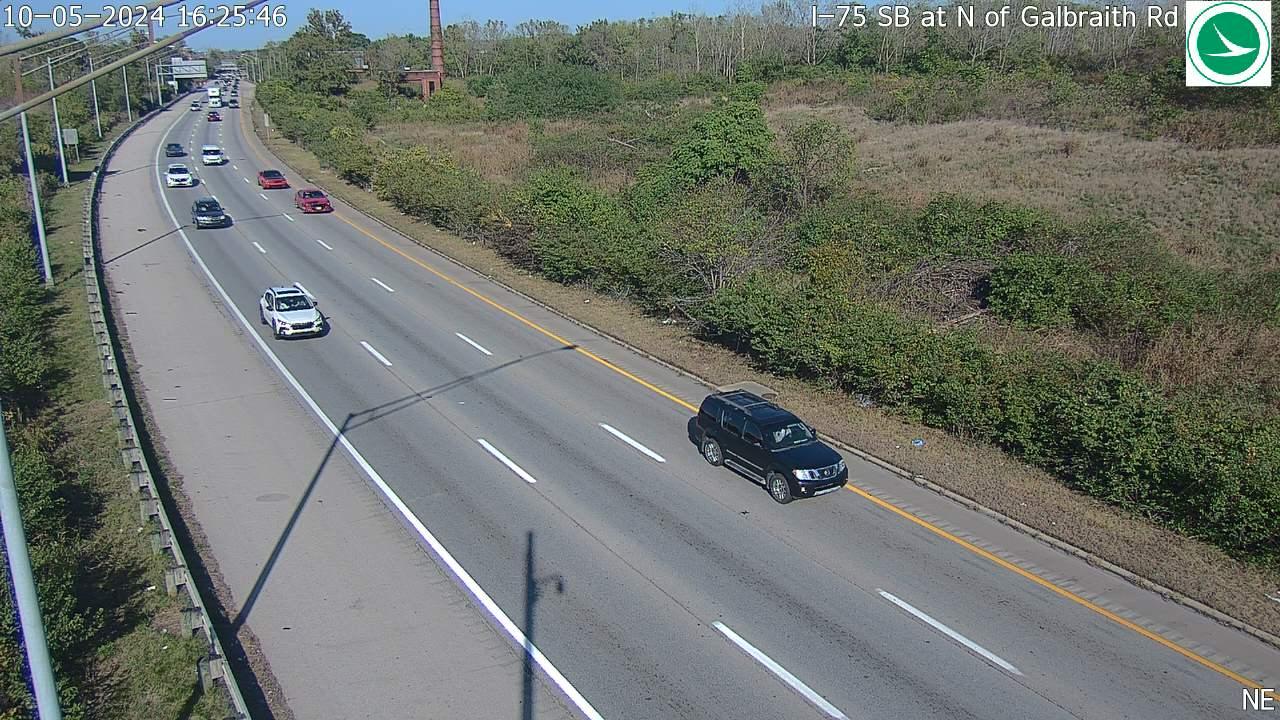 Traffic Cam Lockland: I-75 SB at N of Galbraith Rd