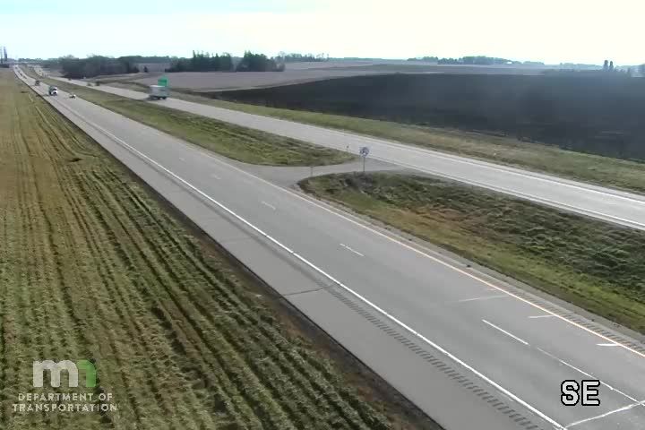 Traffic Cam Wastedo: T.H.52 NB N of 90th Ave (MP)