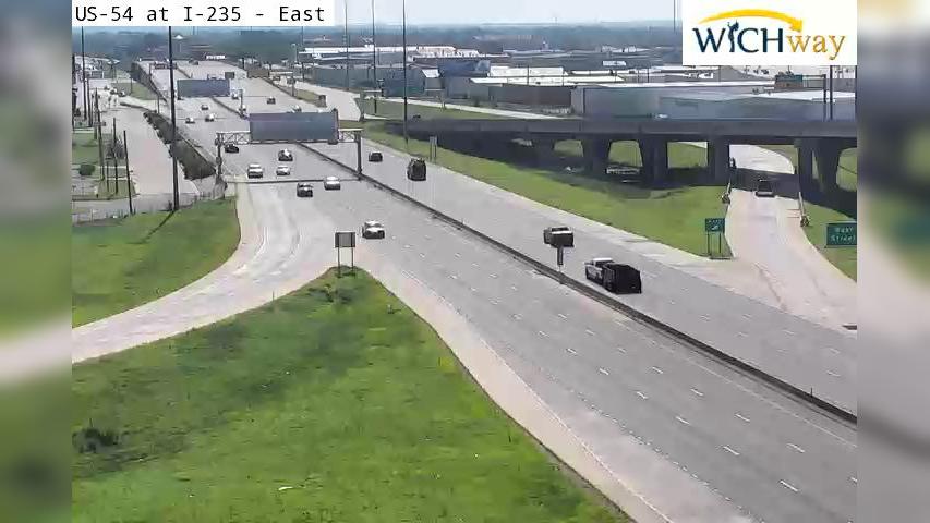 Traffic Cam Wichita: US-54 at I-235