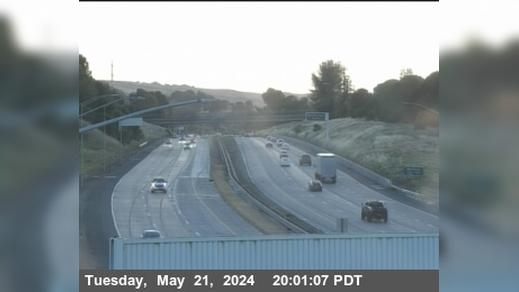 Traffic Cam Martinez › East: TV832 -- SR-4 : Just West of Pacheco Boulevard