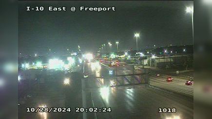 Traffic Cam Cloverleaf › West: I-10 East @ Freeport