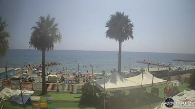 immagine della webcam nei dintorni di Ceriale: webcam Marina Di Andora