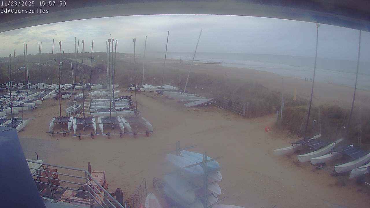Traffic Cam Courseulles-sur-Mer › North-East