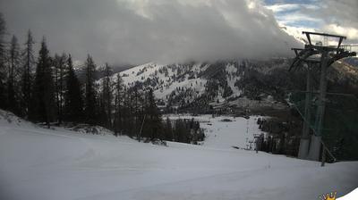 immagine della webcam nei dintorni di Castello-Molina di Fiemme: webcam Carezza