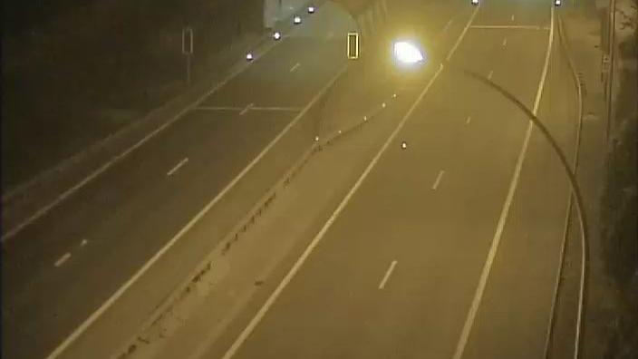 Traffic Cam Hesperange: A1 Tunnel Howald