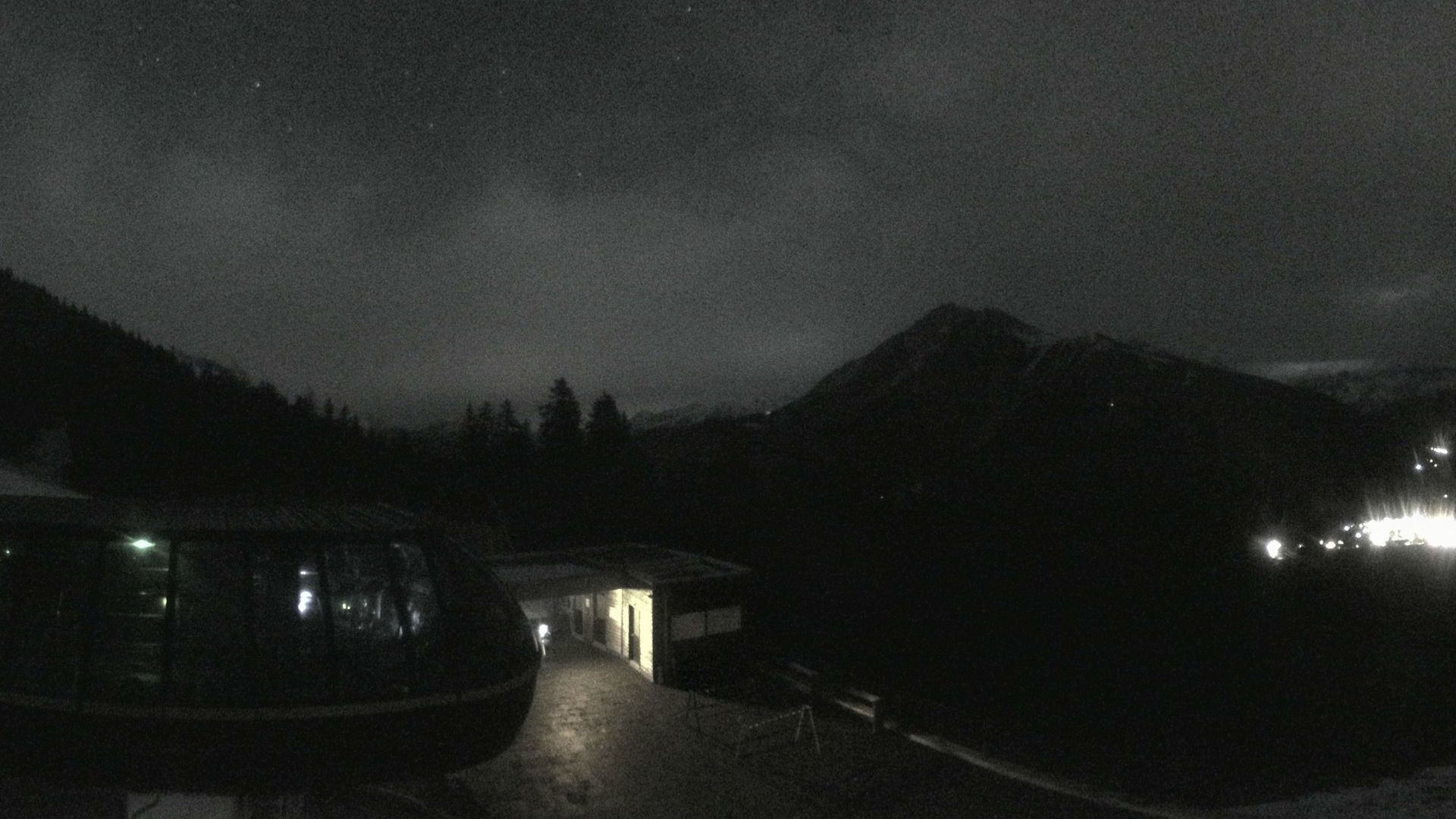 Traffic Cam Graun - Curon Venosta: Schöneben - Zentralstation-Höllental