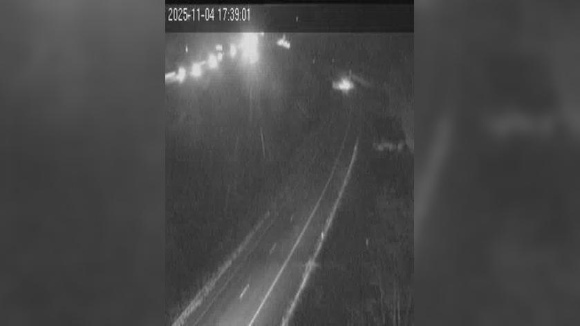 Traffic Cam Town of DeWitt › North: I-481 north of Exit 2 (Jamesville Rd)