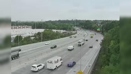 Traffic Cam New York › North: I-678 at Grand Central Pkwy/Interchange