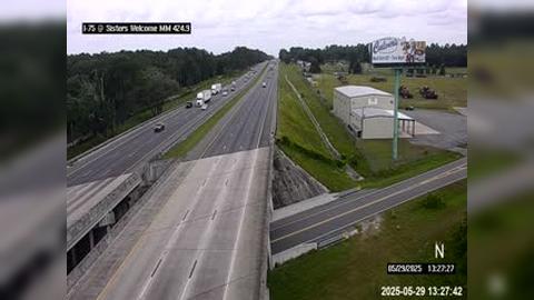 Traffic Cam Lake CIty: I-75 @ MM 424.9 - CR-241 - SW Sisters Welcome Rd