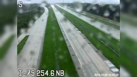 Traffic Cam Progress Village: I-75 N of US Hwy 301