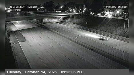 Traffic Cam Costa Mesa › North: SR-55 : Wilson Street