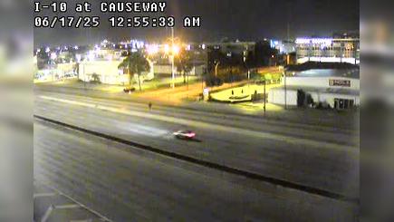 Traffic Cam Metairie: I-10 at Causeway Blvd