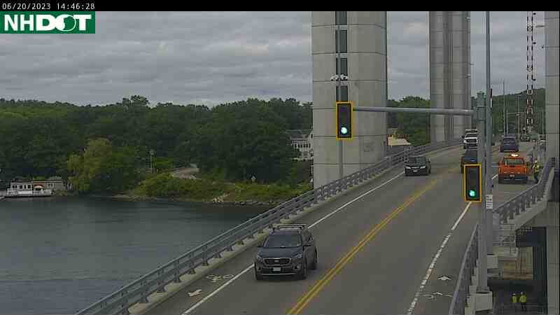Traffic Cam Portsmouth › North: SLB - Approach